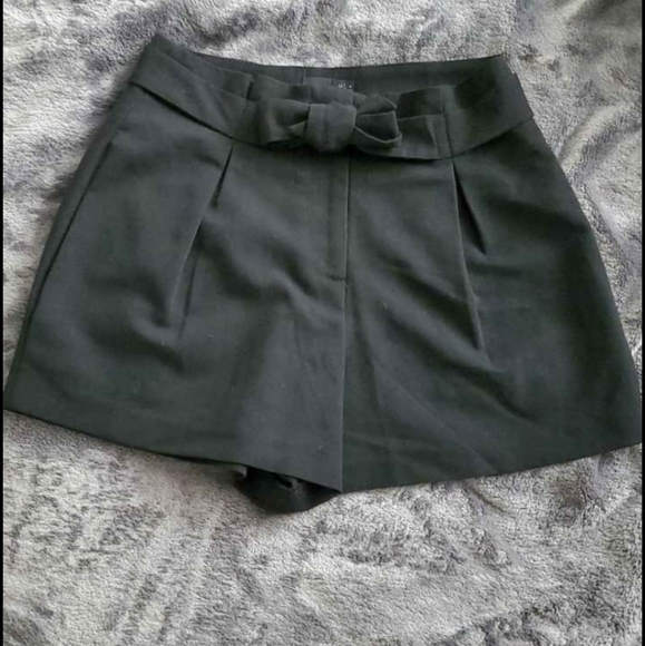 ASOS Pleated shorts w tie front - Picture 1 of 3